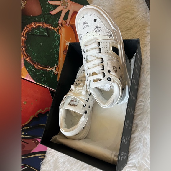 MCM White Skyward Visetos Shoe withbox - Picture 4 of 15